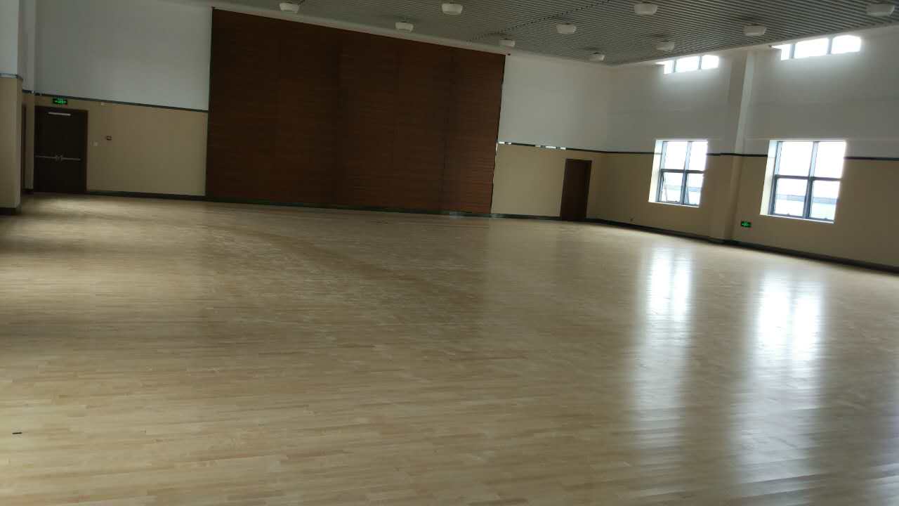 運動木地板,實木運動地板 運動木地板,實木運動地板